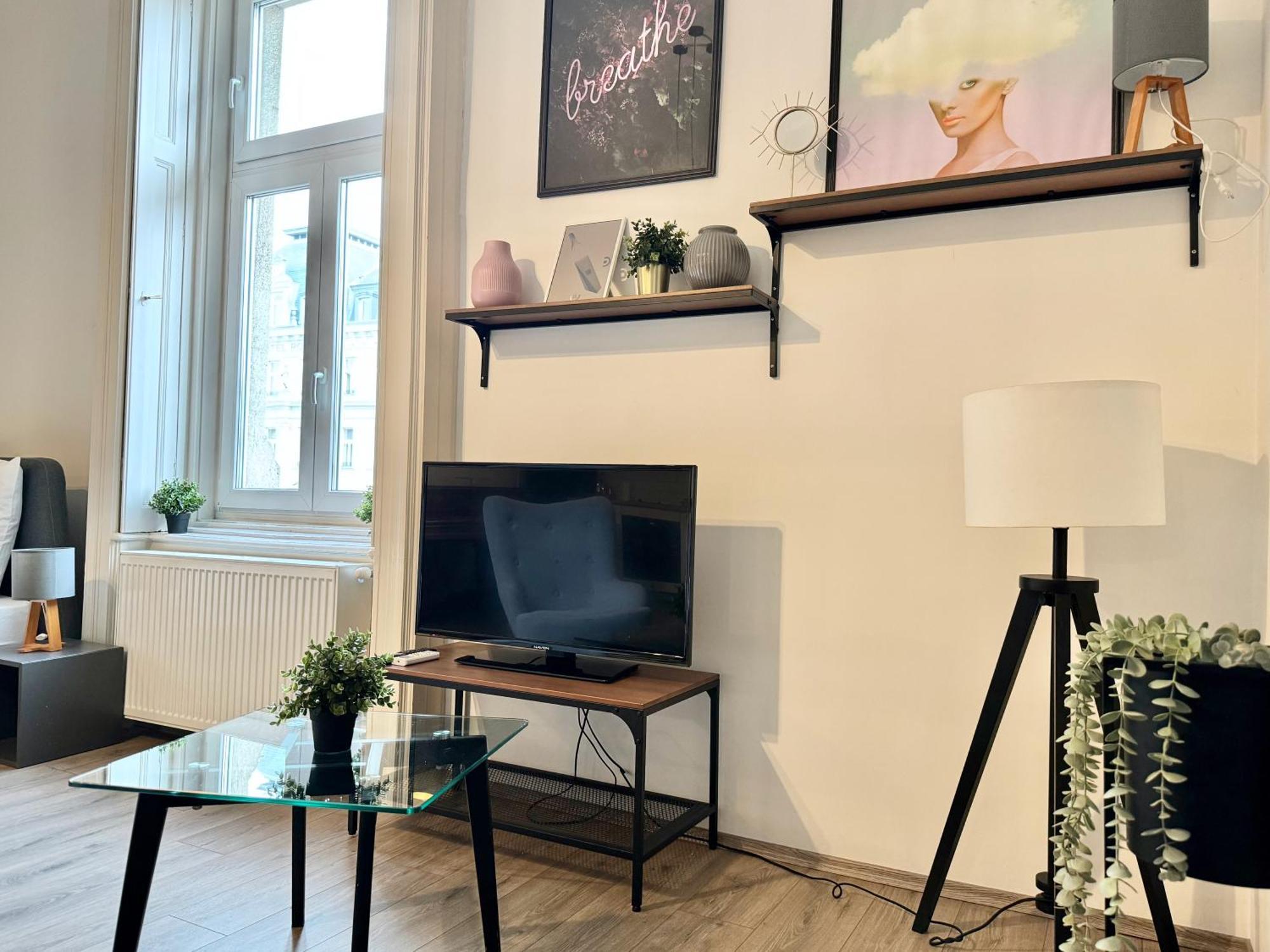 Apartamento By Hi5 Apartments- Erzsebet 44 Budapeste