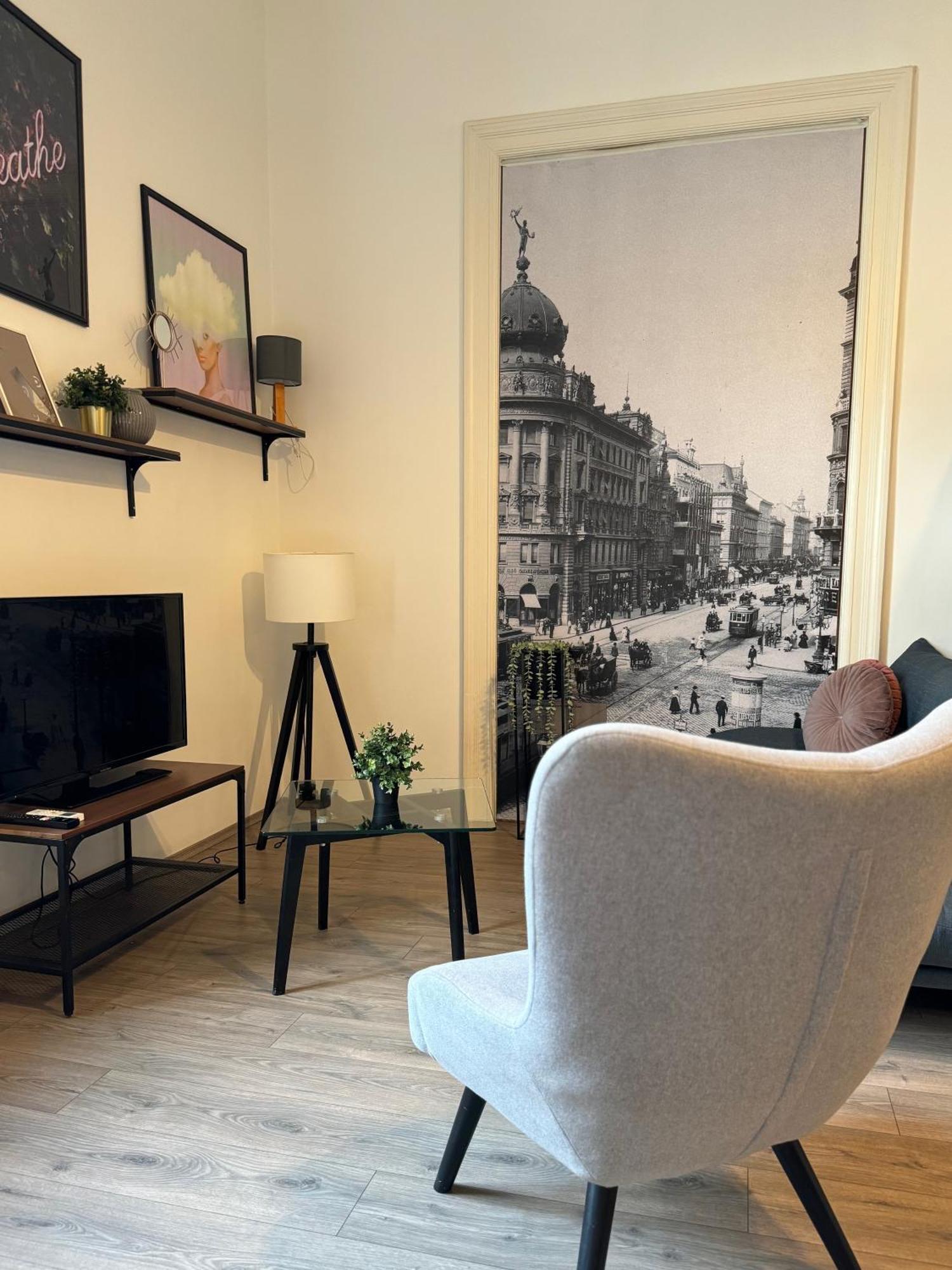 By Hi5 Apartments- Erzsebet 44 Apartamento *
